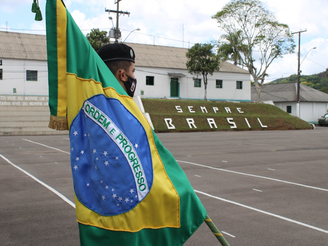 13_-_Matéria_7º_BIB_-_Alusiva_ao_dia_da_bandeira.JPG