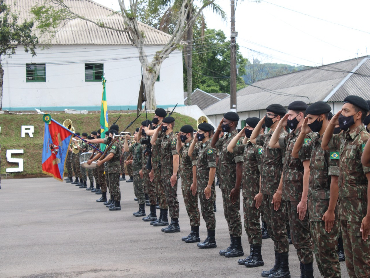 7_-_Matéria_7º_BIB_-_Alusiva_ao_dia_da_bandeira.JPG