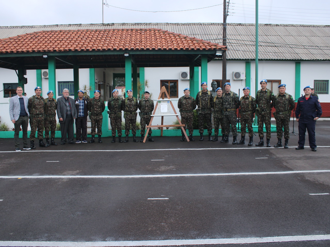 8_-_formatura_alusiva_ao_Dia_do_Peacekeeper_e_promovidos_2022.JPG